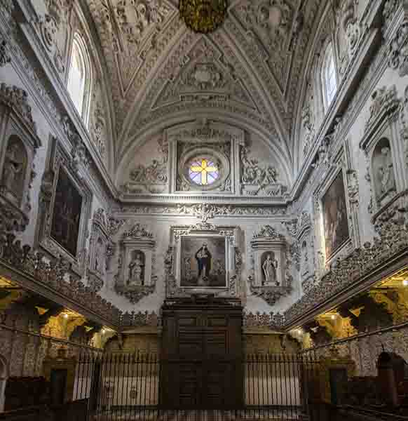 Granada 263 - La Cartuja - templo.jpg